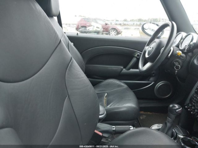 2007 MINI COOPER S WMWRH33587TL93938 Photo 4
