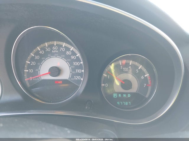 Chrysler 200 2014 1C3CCBBG8EN232208 Image 7