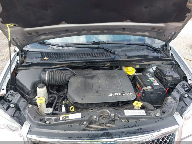 2C4RC1CG8FR639397 Chrysler Town and Country