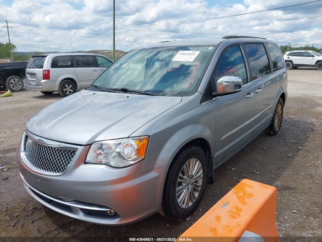 2C4RC1CG8FR639397 Chrysler Town and Country