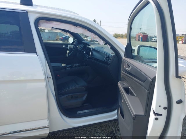 43045827 :رقم المزاد ، 1V2AE2CA5RC227930 vin ، 2024 Volkswagen Atlas Cross Sport 2.0t Sel R-line مزاد بيع