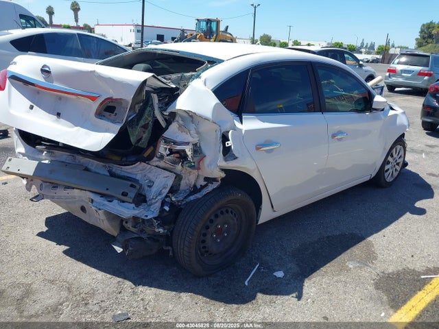 3N1AB7AP4JY239662 Nissan Sentra