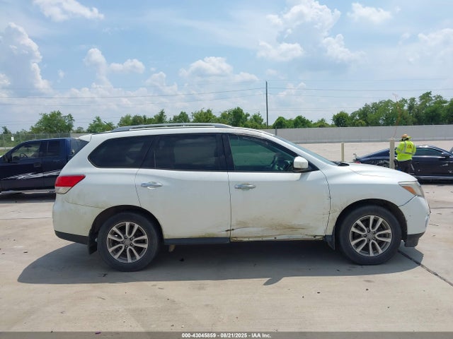 Nissan 2015 2015 5N1AR2MN8FC608475 Image 13