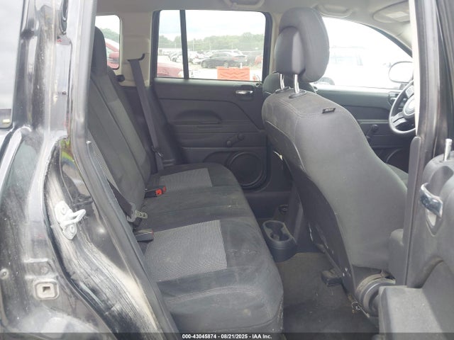 1C4NJCBA7GD739122 Jeep Compass