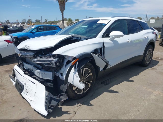 Chevrolet x0c+ec5 2024 3GNKDBRJ8RS222352 Image 2
