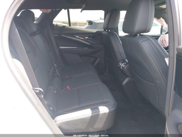 Chevrolet x0c+ec5 2024 3GNKDBRJ8RS222352 Image 8