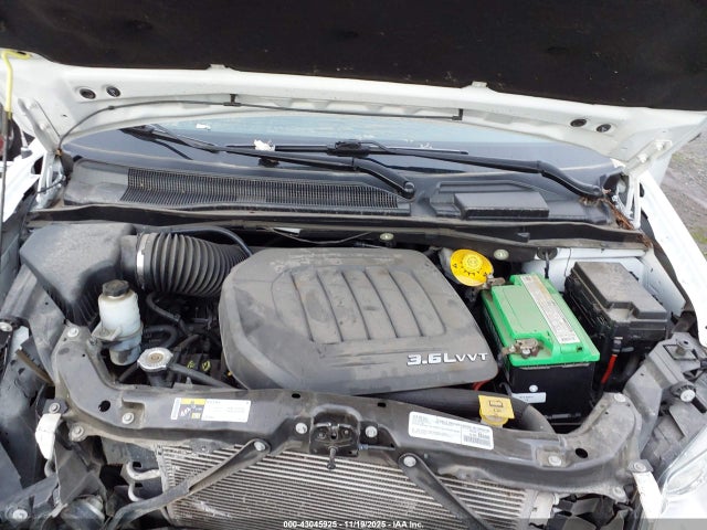 2C4RDGBG5HR550052 Dodge Grand Caravan