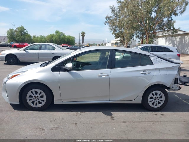 JTDKBRFU5H3579109 Toyota 2zr-fxe,1nm