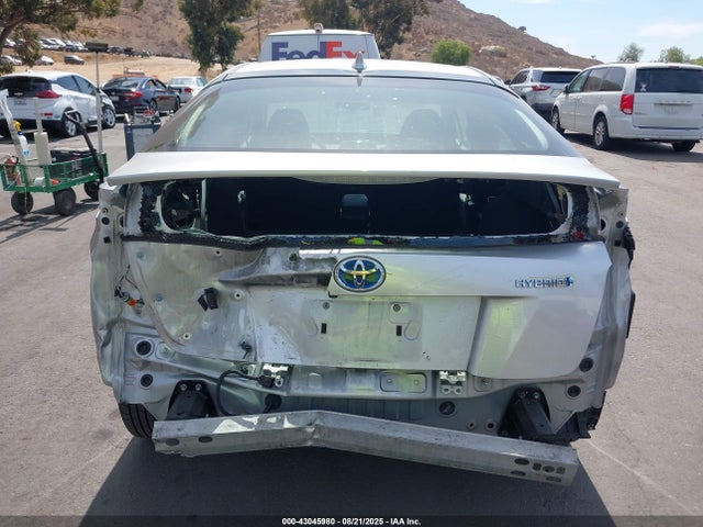 JTDKBRFU5H3579109 Toyota 2zr-fxe,1nm