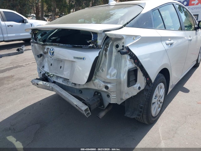 JTDKBRFU5H3579109 Toyota 2zr-fxe,1nm