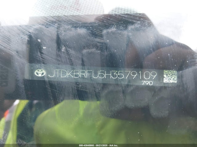 JTDKBRFU5H3579109 Toyota 2zr-fxe,1nm