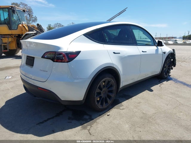 2022 TESLA MODEL Y 7SAYGDEE3NF413701 Photo 3