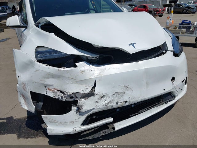 2022 TESLA MODEL Y 7SAYGDEE3NF413701 Photo 5