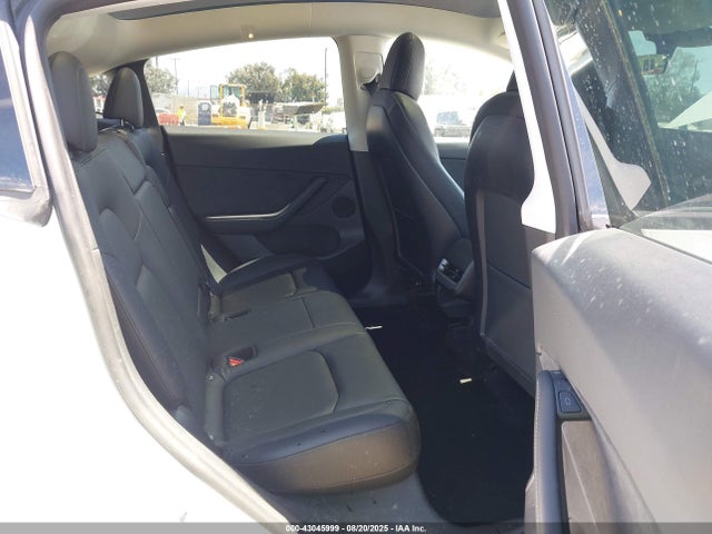 2022 TESLA MODEL Y 7SAYGDEE3NF413701 Photo 7