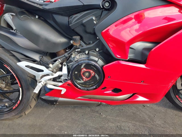 ZDMHAATW4MB003830 Ducati Superbike