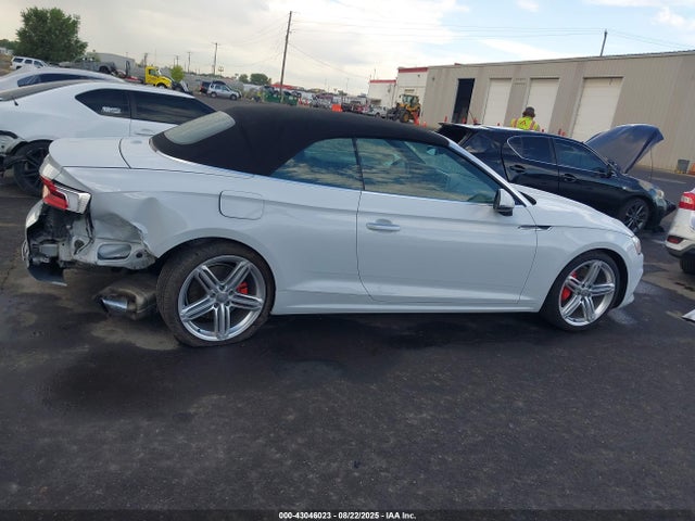 WAUWNGF56JN000917 Audi A5