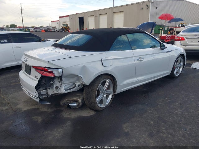 2018 AUDI A5 WAUWNGF56JN000917 Photo 3