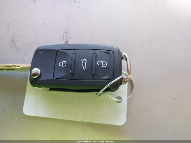 3VW4T7AJ7EM391819 Volkswagen Jetta