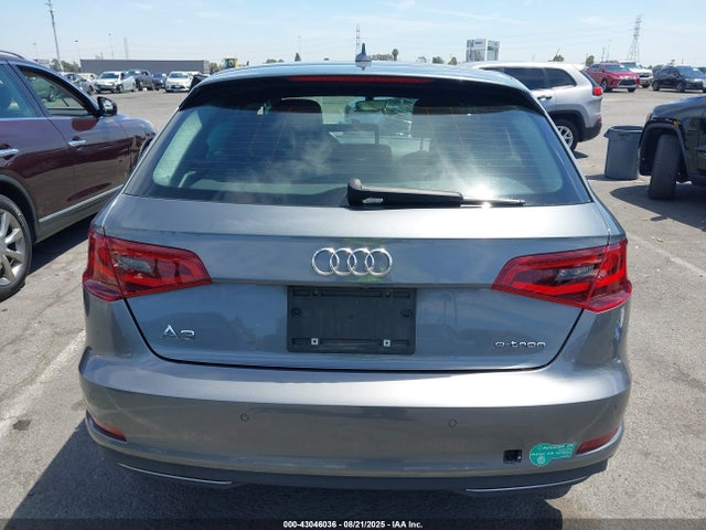 Audi A3 2016 WAUUPBFF3GA155860 Image 16