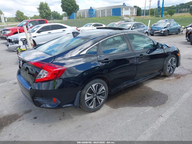 Honda l15b7 2016 19XFC1F37GE032602 Image 4