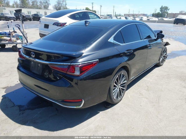 Lexus a25a-fxs, 3nm 2022 58ADA1C18NU023149 Image 4