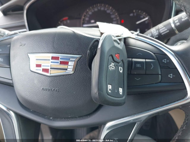2017 CADILLAC XT5 1GYKNARS4HZ314031 Photo 10