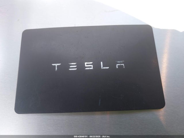 2023 TESLA MODEL Y 7SAYGDEF0PF801075 Photo 10