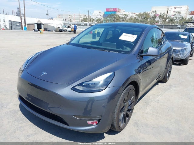 2023 TESLA MODEL Y 7SAYGDEF0PF801075 Photo 5