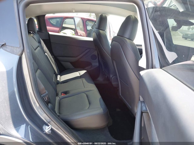 2023 TESLA MODEL Y 7SAYGDEF0PF801075 Photo 7