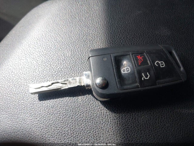 Volkswagen 1.4 tsi 2019 3VWC57BU4KM231472 Image 11
