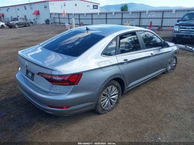 Volkswagen 1.4 tsi 2019 3VWC57BU4KM231472 Image 4