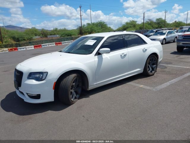 2022 CHRYSLER 300 2C3CCADG2NH134386 Photo 1