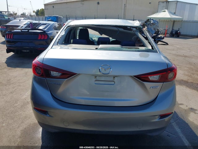 3MZBM1U70FM190119 Mazda pe