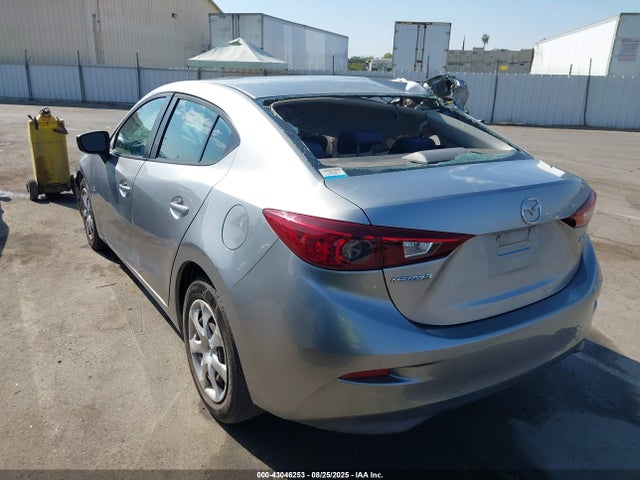 3MZBM1U70FM190119 Mazda pe