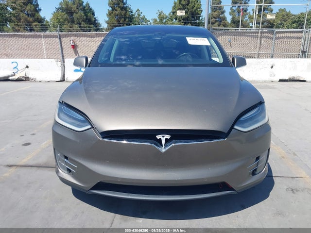 Tesla MODEL X 2016 5YJXCAE42GF002173 Image 12