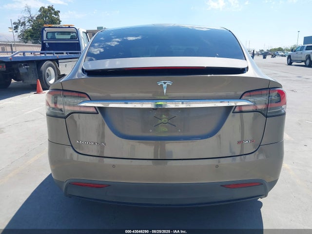 Tesla MODEL X 2016 5YJXCAE42GF002173 Image 16