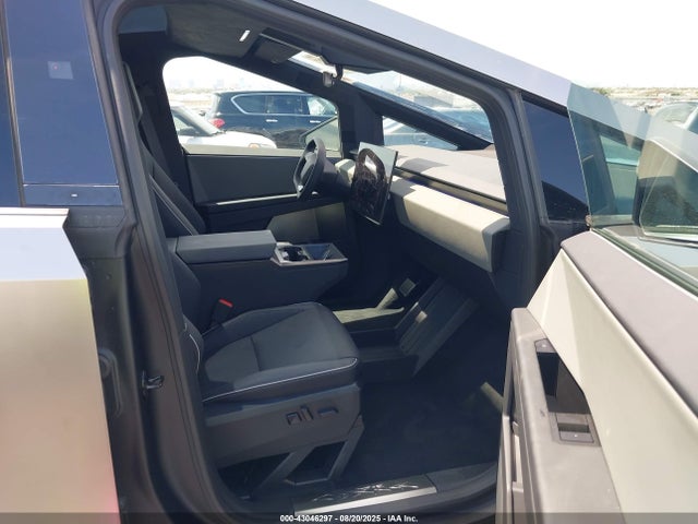 2025 TESLA CYBERTRUCK 7G2CEHED5SA062985 Photo 4