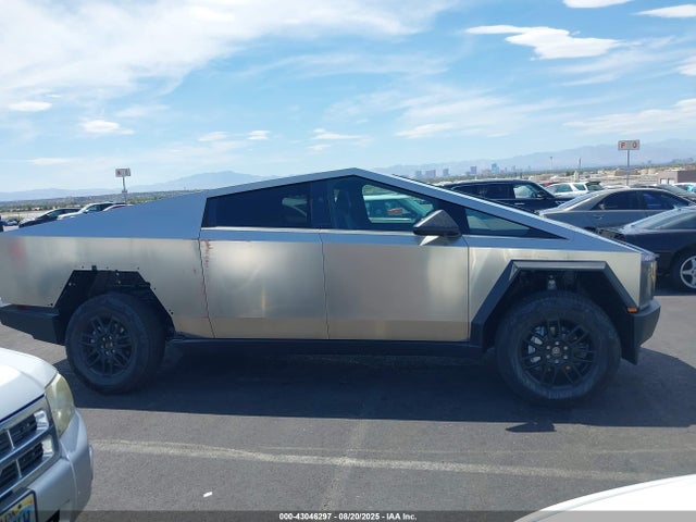 2025 TESLA CYBERTRUCK 7G2CEHED5SA062985 Photo 5