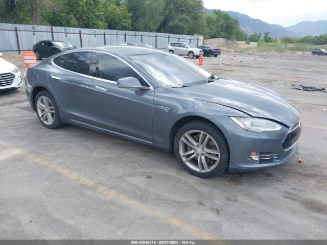 2013 TESLA MODEL S 5YJSA1CN3DFP21780 Photo 0