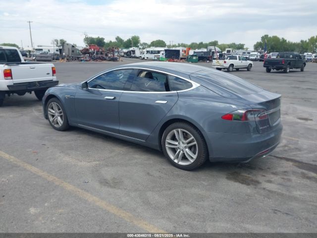 2013 TESLA MODEL S 5YJSA1CN3DFP21780 Photo 2