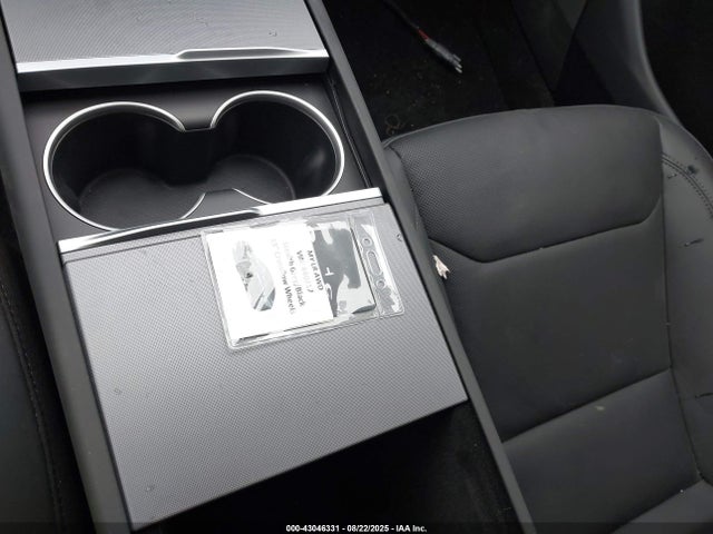 2026 TESLA MODEL Y 7SAYGDEE9TA440217 Photo 10
