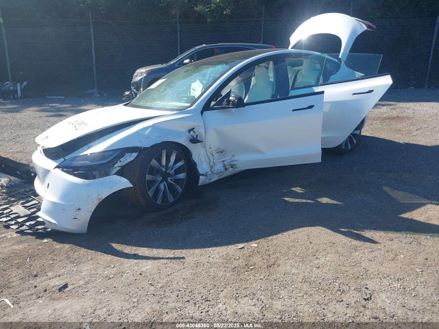 2025 TESLA MODEL 3 5YJ3E1EB1SF874831 Photo 1