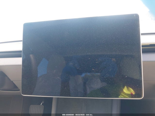 2025 TESLA MODEL 3 5YJ3E1EB1SF874831 Photo 6