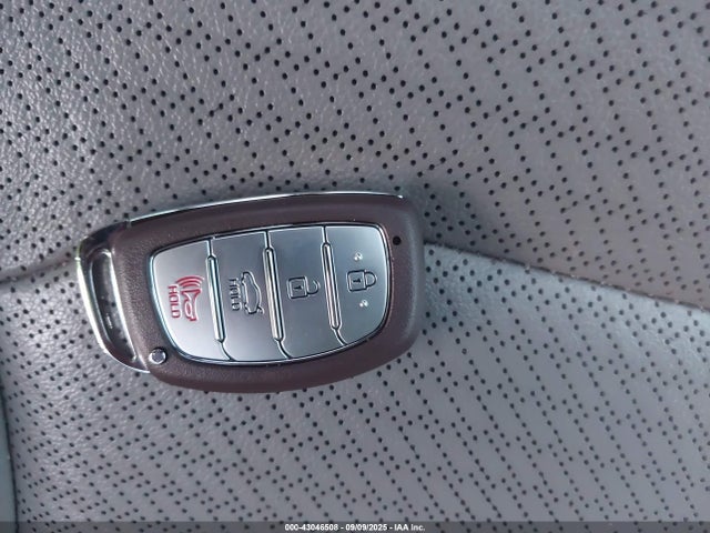 KMHD84LF9HU164638 Hyundai Elantra