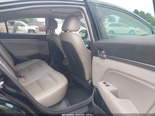 KMHD84LF9HU164638 Hyundai Elantra