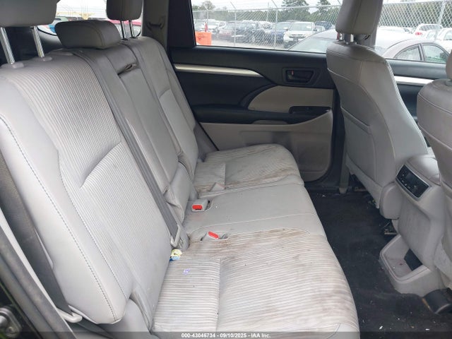 Toyota 2gr-fe 2015 5TDBKRFH6FS080530 Image 8