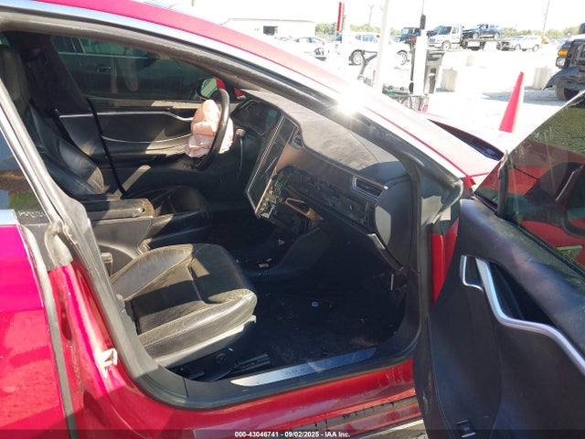 2015 TESLA MODEL S 5YJSA1E42FF102675 Photo 4