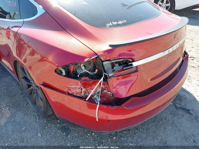 2015 TESLA MODEL S 5YJSA1E42FF102675 Photo 5