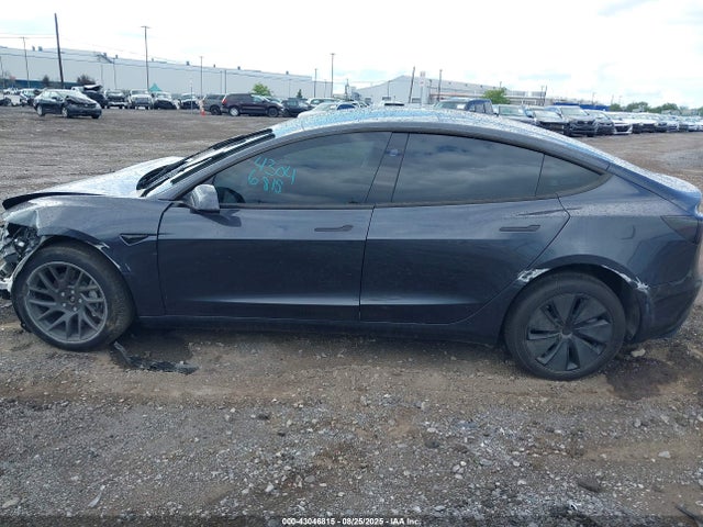 Tesla MODEL 3 2025 5YJ3E1EB3SF941929 Image 13