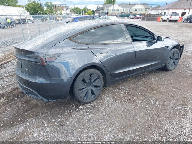 2025 TESLA MODEL 3 5YJ3E1EB3SF941929 Photo 3